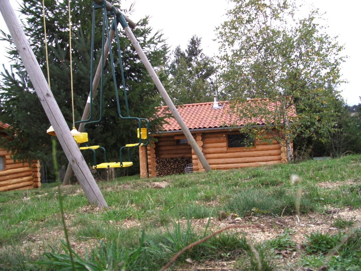Pialous:Chalet En Rondins Avec Espace Detente La Chapelle-d'Aurec Exterior photo